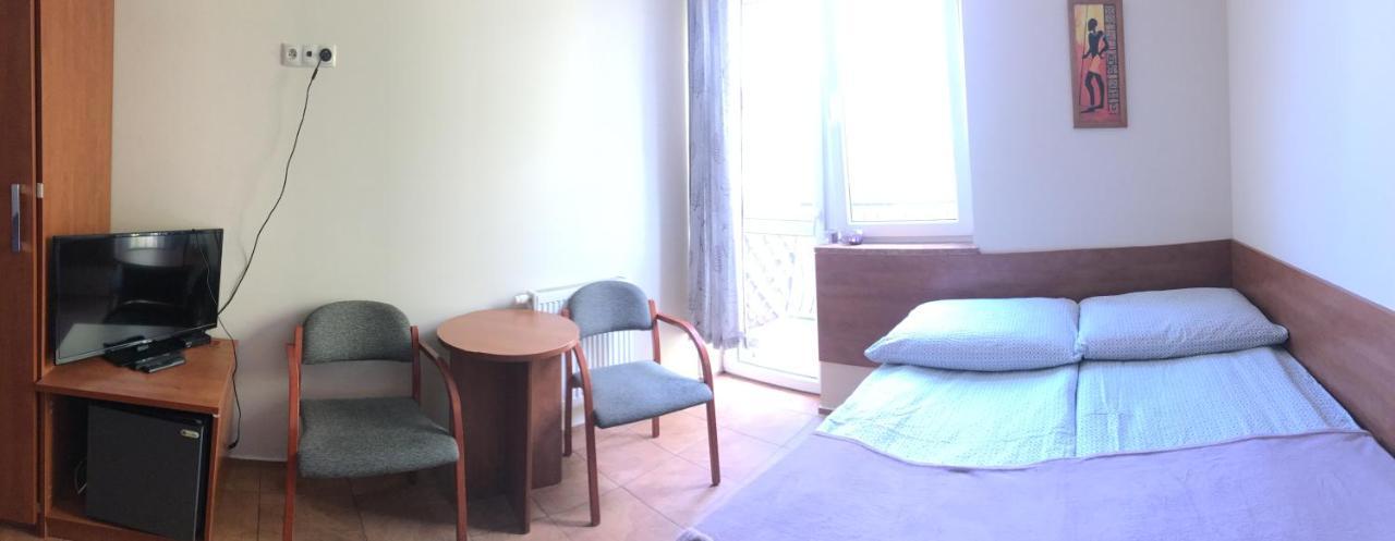 Pensjonat Nad Jeziorem Mielno (Koszalin) Exterior foto
